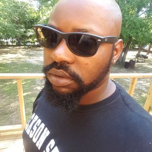 Meet your Posher, Ray